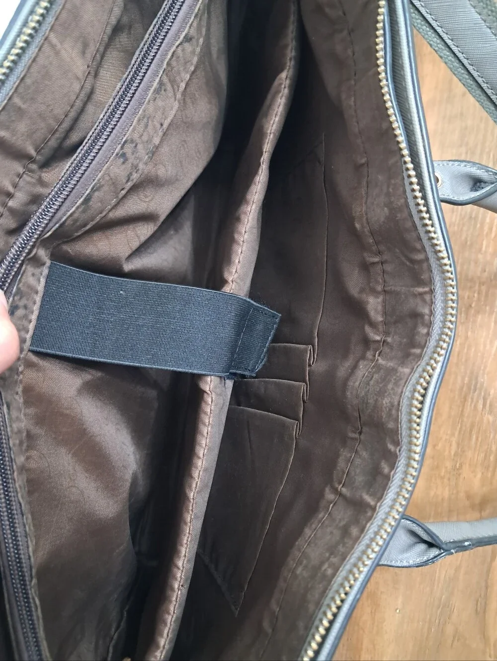 Ease Gave Gray Laptop Tote Bag Zip Closure Faux Leather Multi Pockets Career
